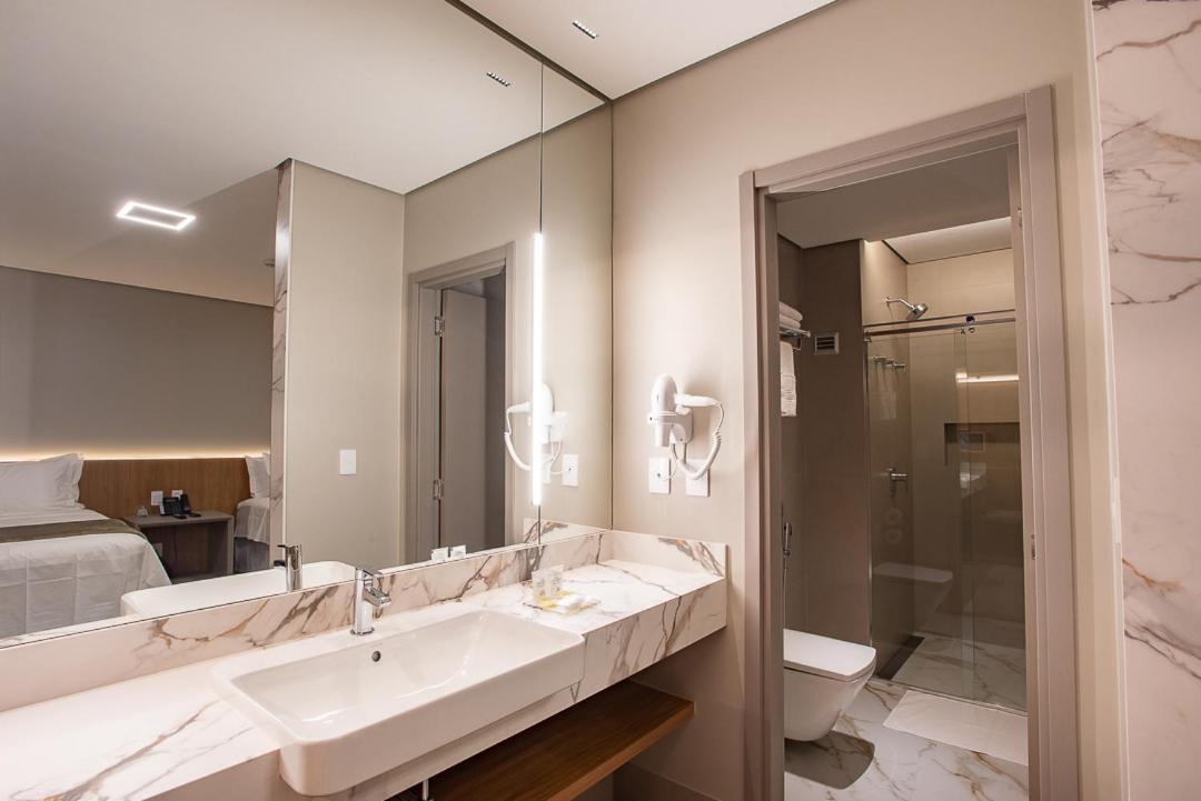 Amazon Aeroporto Hotel Cuiabá Eksteriør bilde